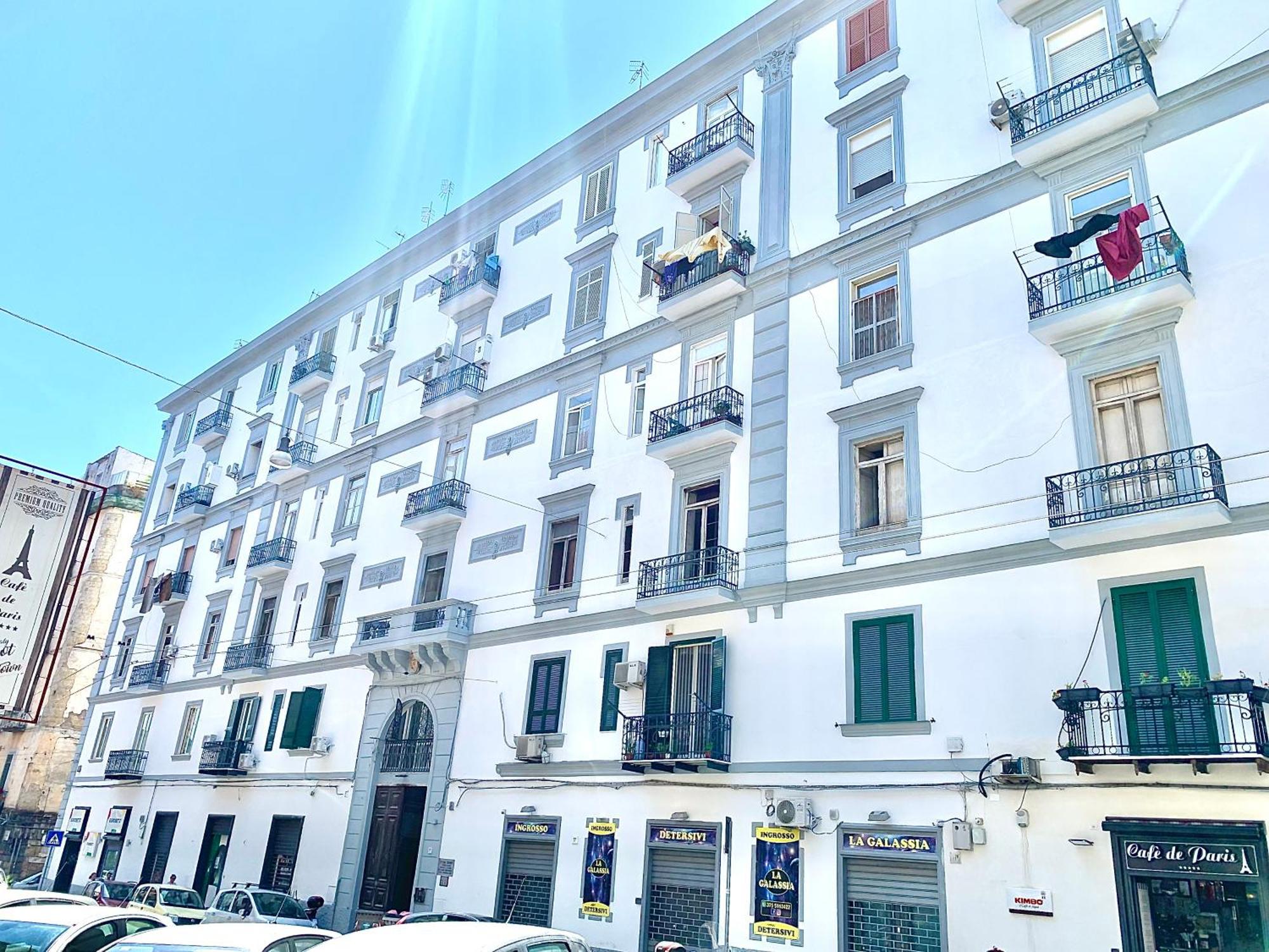 Galasso Apartments Νάπολη Εξωτερικό φωτογραφία